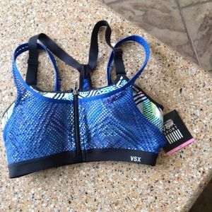 Victoria's Secret 🌼 SUMMER Sports Bra NEW! 34C